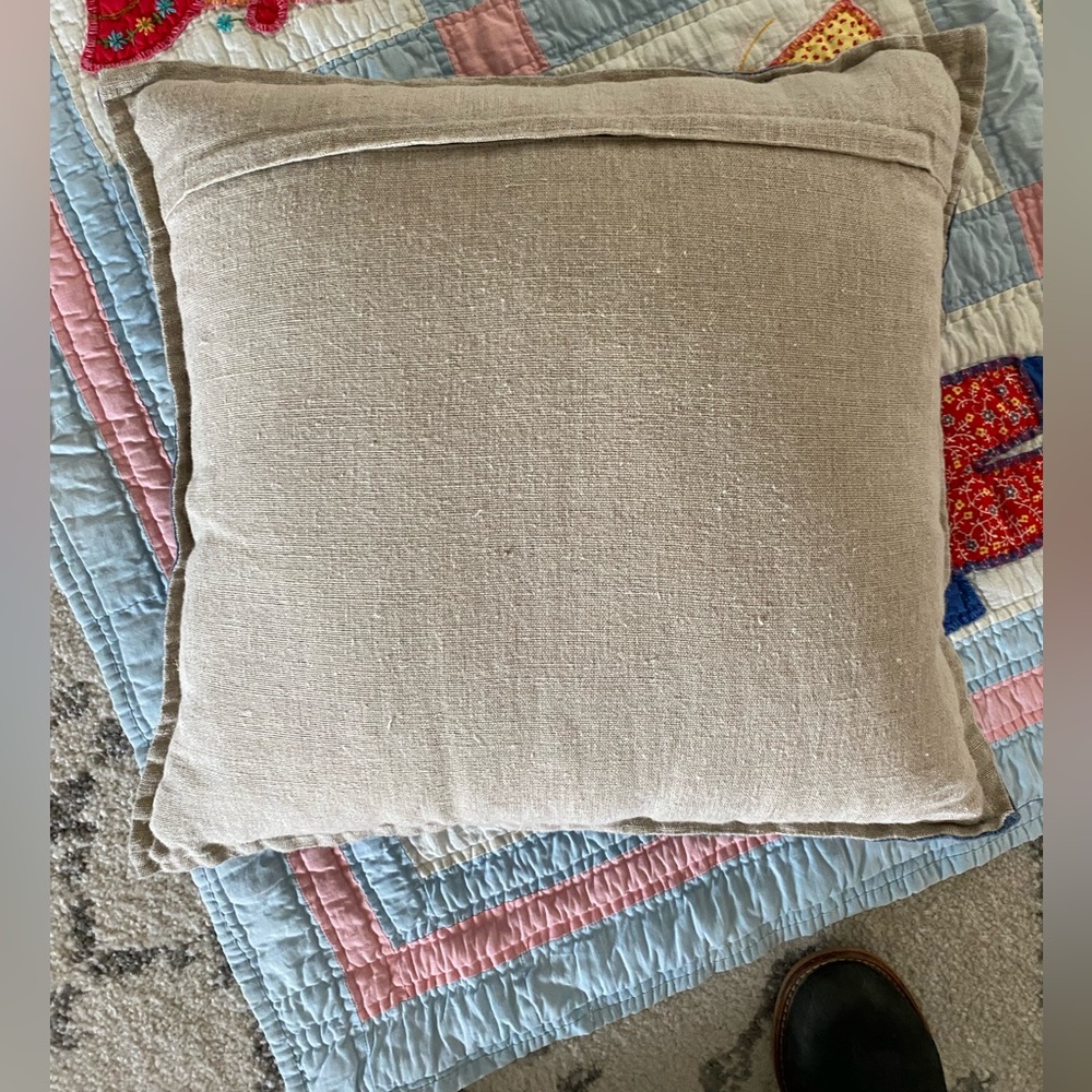 Handmade 49”/34” Crib Sunbonnet Quilt & Throw Pillow - Picture 7 of 8